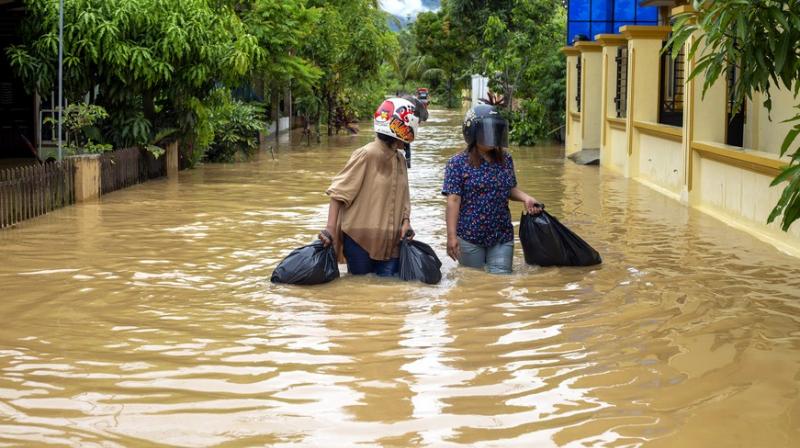 19 Dead, 7 Missing After Indonesia Floods, Landslide 19 Dead, 7 Missing After Indonesia Floods, Landslide