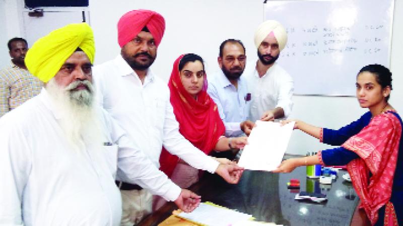 AAP Party Members giving Demand letter to DC AAP Party Members giving Demand letter to DC