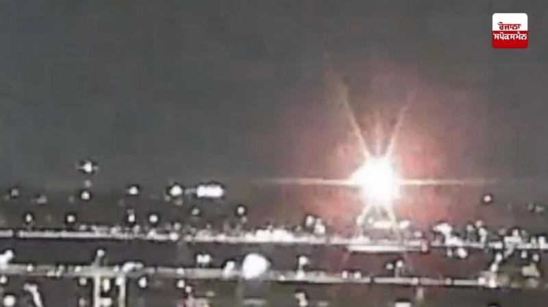 Passenger plane and helicopter collide in America, plane falls into river after crash Passenger plane and helicopter collide in America, plane falls into river after crash