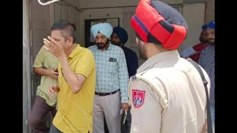 Vigilance unearths vehicles' fitness certificate scam in RTA office Sangrur Vigilance unearths vehicles' fitness certificate scam in RTA office Sangrur