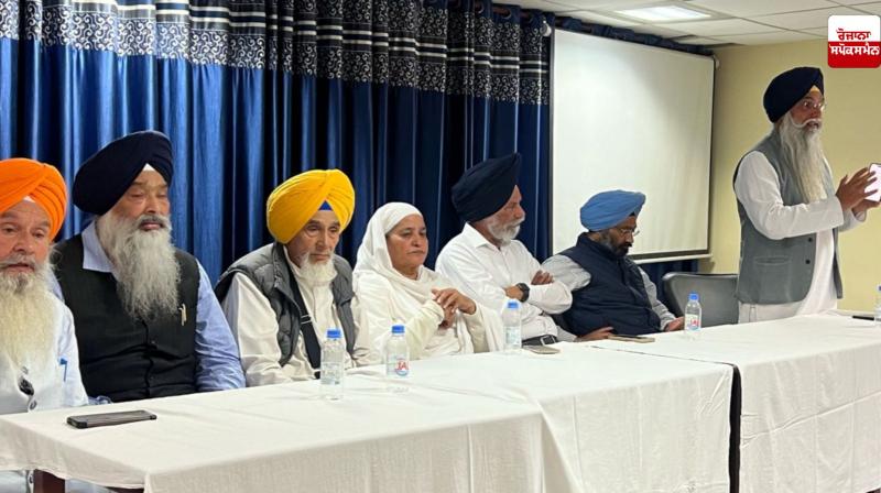 The friendly leadership of the Akali Dal passed seven resolutions for Panthic enlightenment. The friendly leadership of the Akali Dal passed seven resolutions for Panthic enlightenment.