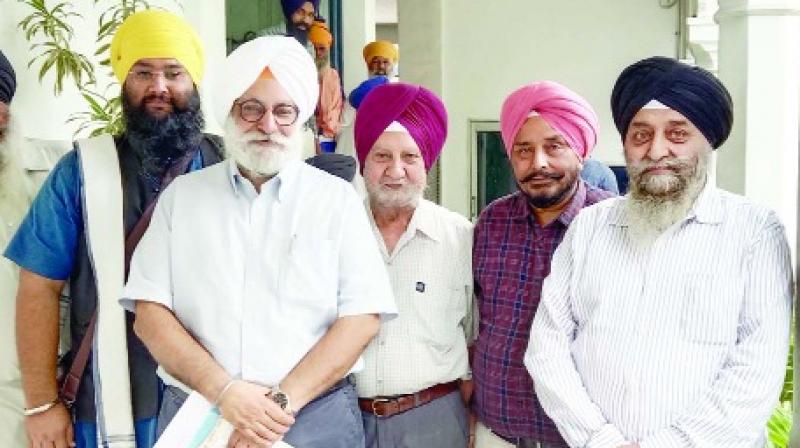 Meeting of the SGPC on land speaking in the name of Guru Gobind Singh Ji