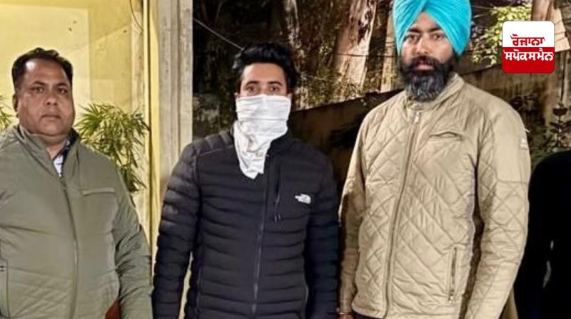 5000 Rs. PSPACL JE taking bribe. Kuldeep Singh was arrested 5000 Rs. PSPACL JE taking bribe. Kuldeep Singh was arrested