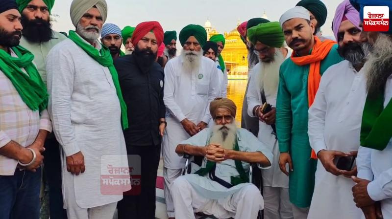 Jagjit Singh Dallewal paid obeisance at the Golden Temple, the sacred place of worship. Jagjit Singh Dallewal paid obeisance at the Golden Temple, the sacred place of worship.