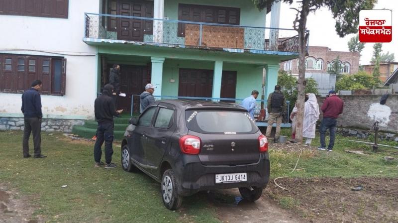 Jammu and Kashmir Police's counter-terrorism wing raids several places in Kashmir Jammu and Kashmir Police's counter-terrorism wing raids several places in Kashmir