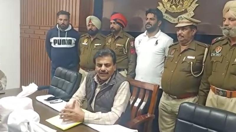 Ferozepur CIA staff booked smugglers with heroin and drug money worth Rs 50,000 Ferozepur CIA staff booked smugglers with heroin and drug money worth Rs 50,000