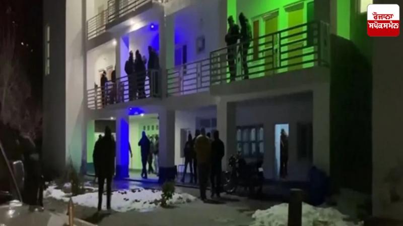 3 Youth Deadbody found in Jammu Kashmir Bhadarwah Hotel 3 Youth Deadbody found in Jammu Kashmir Bhadarwah Hotel