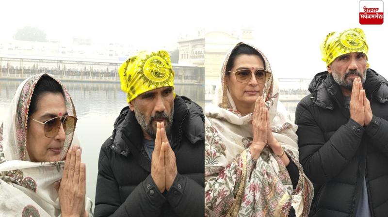 Sunil Shetty paid obeisance at Darbar Sahib Sunil Shetty paid obeisance at Darbar Sahib