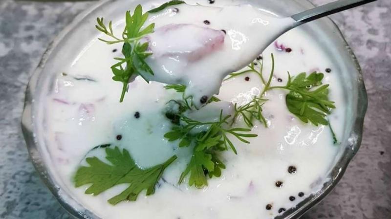 Make health healthy by eating curd and onion Make health healthy by eating curd and onion