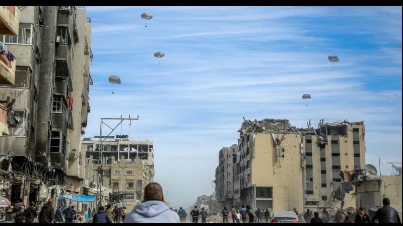 Gaza palestine parachute didn't open boxes fell 5 died