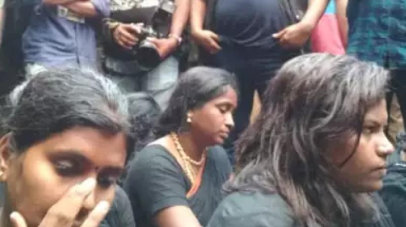 Group of women devotees 