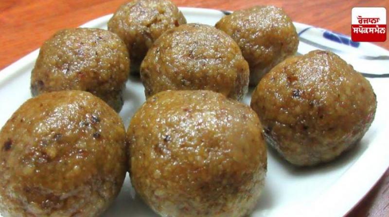 Make roti laddus in the kitchen at home Food Recipes Make roti laddus in the kitchen at home Food Recipes