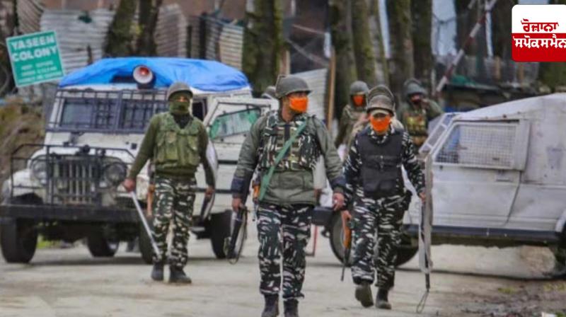 Gunfight between terrorists and security forces in Jammu and Kashmir's Kulgam Gunfight between terrorists and security forces in Jammu and Kashmir's Kulgam