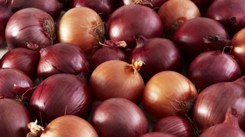 Onion prices are above rupees 100 per kg bothering people and government both Onion prices are above rupees 100 per kg bothering people and government both