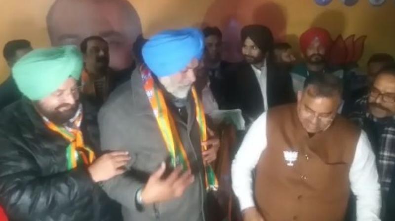 Congress MLA Balwinder Singh Ladi left the Congress for the second time and joined the BJP Congress MLA Balwinder Singh Ladi left the Congress for the second time and joined the BJP