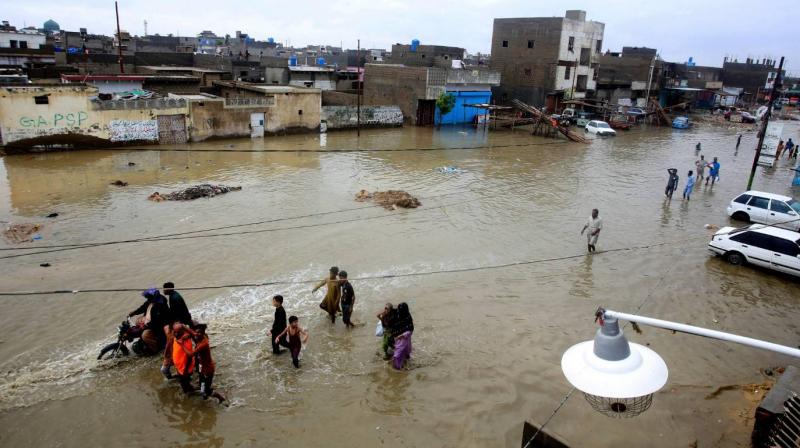 Monsoon rains inundate Pakistan, cause 28 deaths
