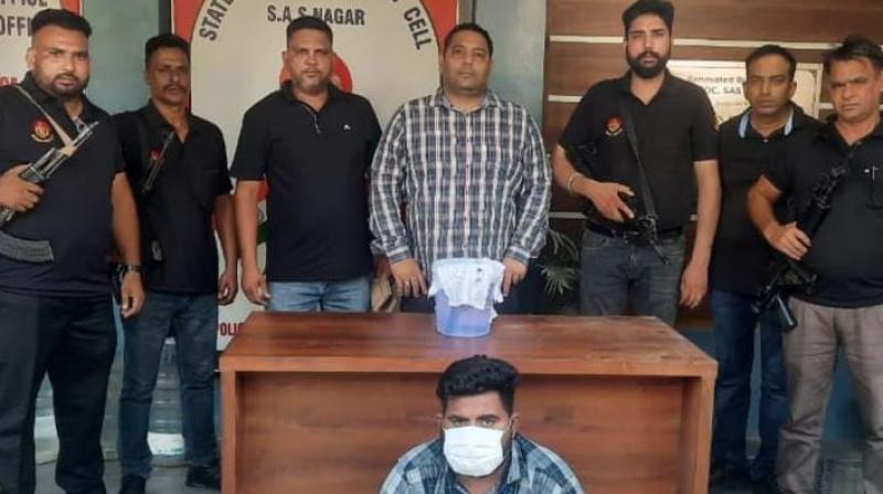 Punjab Police Arrests Lawrence Bishnoi Gang Member; Pistol recovered Punjab Police Arrests Lawrence Bishnoi Gang Member; Pistol recovered