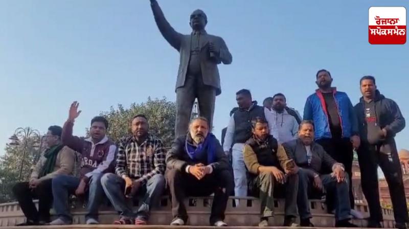 Dr. Ambedkar's statue vandalized, Dalit organizations call for bandh in Amritsar today Dr. Ambedkar's statue vandalized, Dalit organizations call for bandh in Amritsar today