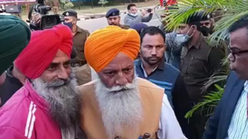 Farmer leader Gurnam Singh Chaduni meet CM Manohar Lal Farmer leader Gurnam Singh Chaduni meet CM Manohar Lal