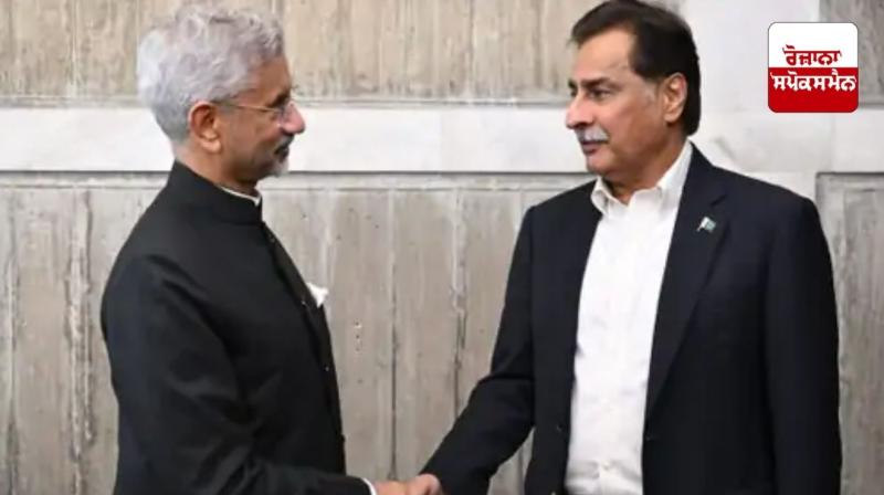 Jaishankar meets Speaker of Pakistani National Assembly in Dhaka
