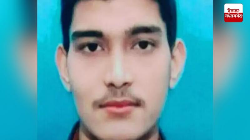 ਤੁਸ਼ਾਰ ਠਾਕੁਰ (23) ਤੁਸ਼ਾਰ ਠਾਕੁਰ (23)