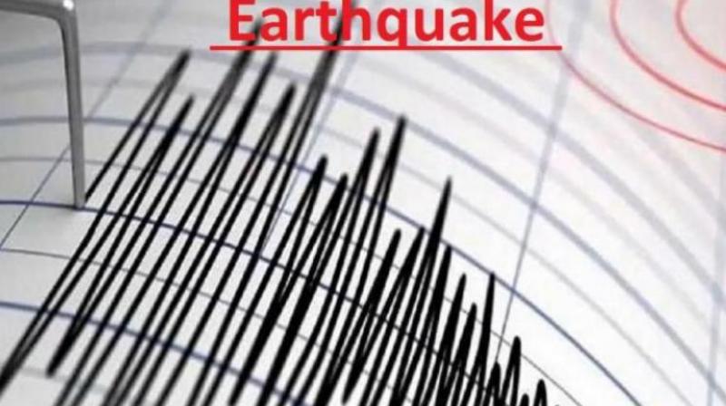 Earthquake shakes Delhi Earthquake shakes Delhi