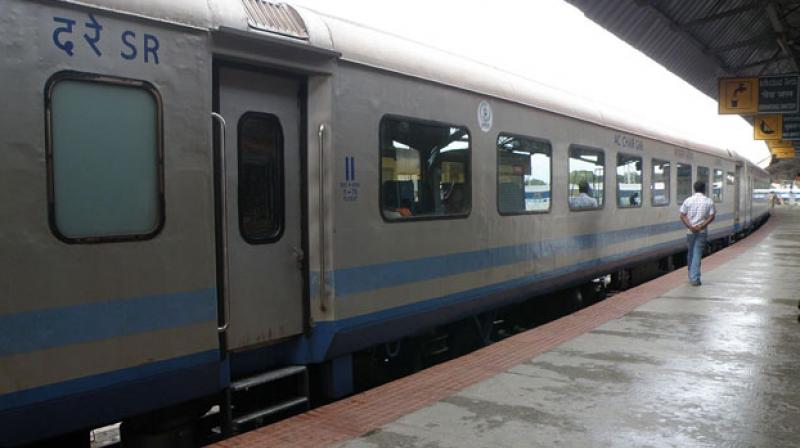 ahmedabad puri express runs without engine for 10km
