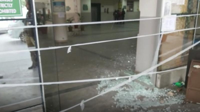 Ludhiana civil hospital commotion over 'corpse': vandalism Ludhiana civil hospital commotion over 'corpse': vandalism