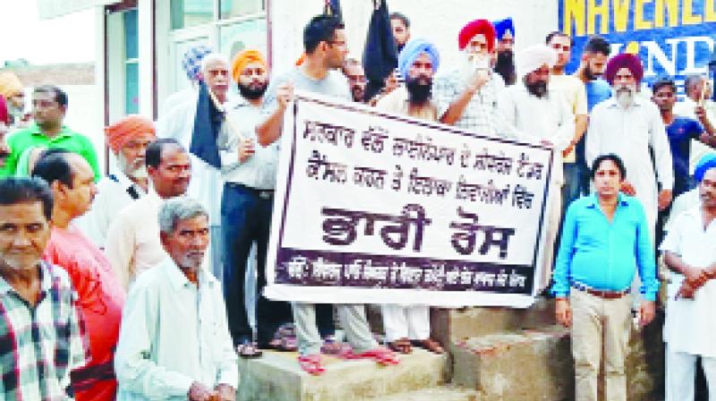 Khanna's Resident while Protesting Khanna's Resident while Protesting