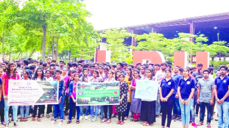 LPU and students will give 10 lakh help to Kerala victims