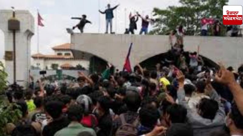 Nepal News: Prisoners took advantage of the protests, more than 7,000 prisoners escaped from various jails Nepal News: Prisoners took advantage of the protests, more than 7,000 prisoners escaped from various jails
