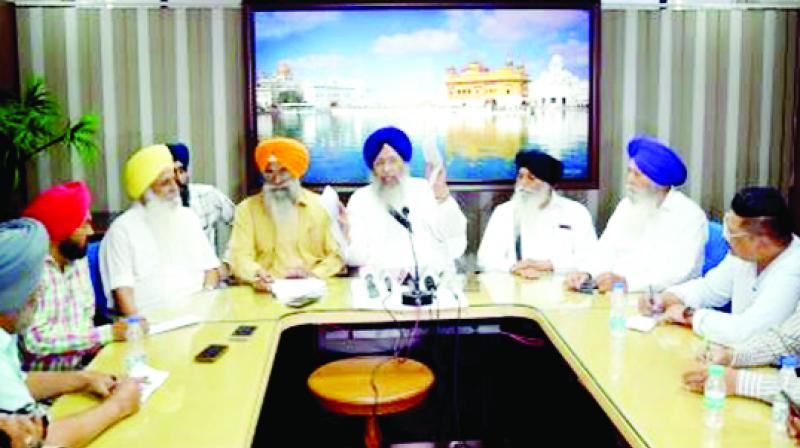 During the SGPC meeting, President Gobind Singh Longowal and others.
