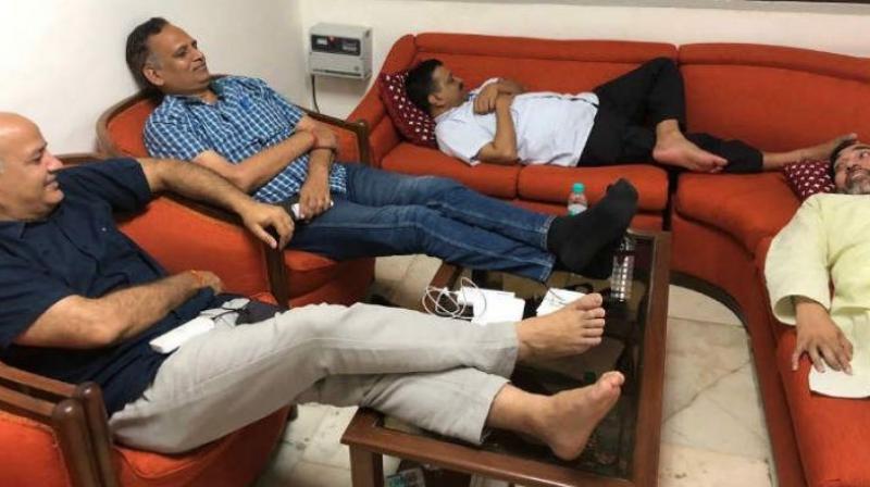 Kejriwal still on protest Kejriwal still on protest