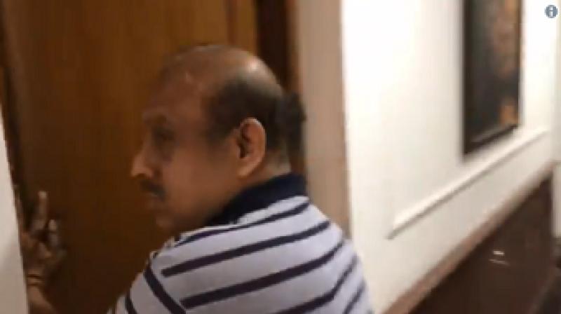 Kejriwal locked in the toilet