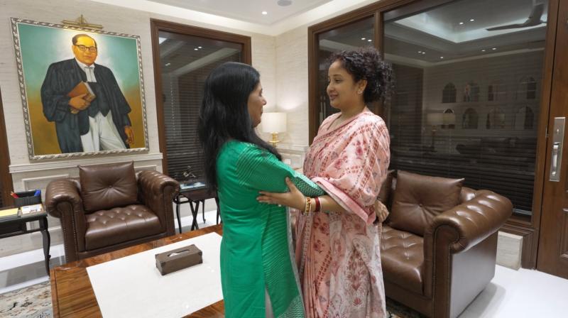 Hemant Soren's wife met Sunita Kejriwal in Delhi Hemant Soren's wife met Sunita Kejriwal in Delhi