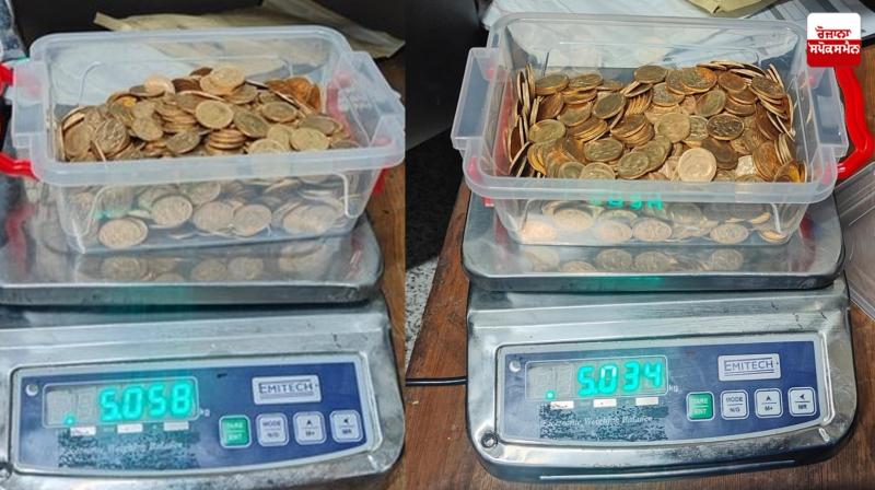 Customs officials seized gold coins worth Rs 7.8 crore at Delhi airport News in punjabi Customs officials seized gold coins worth Rs 7.8 crore at Delhi airport News in punjabi