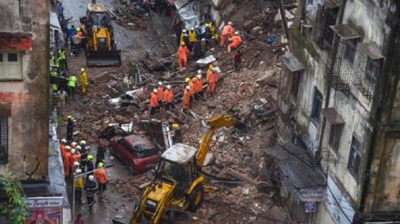 7 of a family including 4 kids die as house collapses due to rain