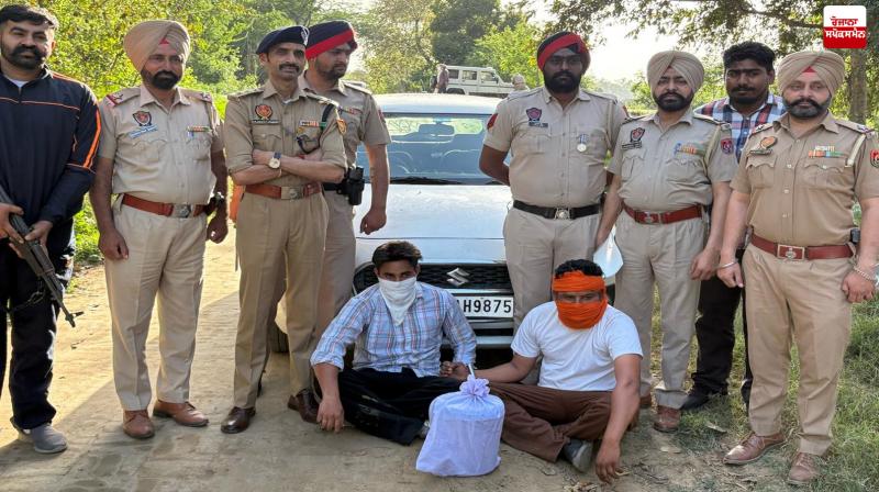 Punjab Police arrests two drug smugglers with 6 kg heroin Punjab Police arrests two drug smugglers with 6 kg heroin