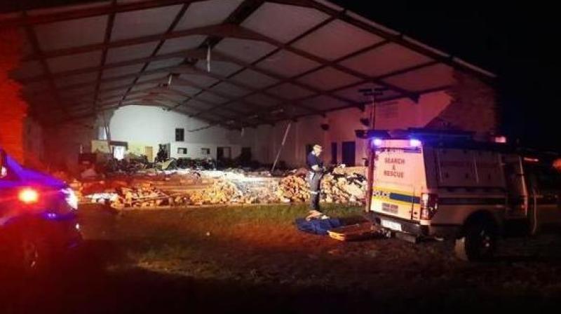 South Africa : 13 people killed in cathedral roof collapse