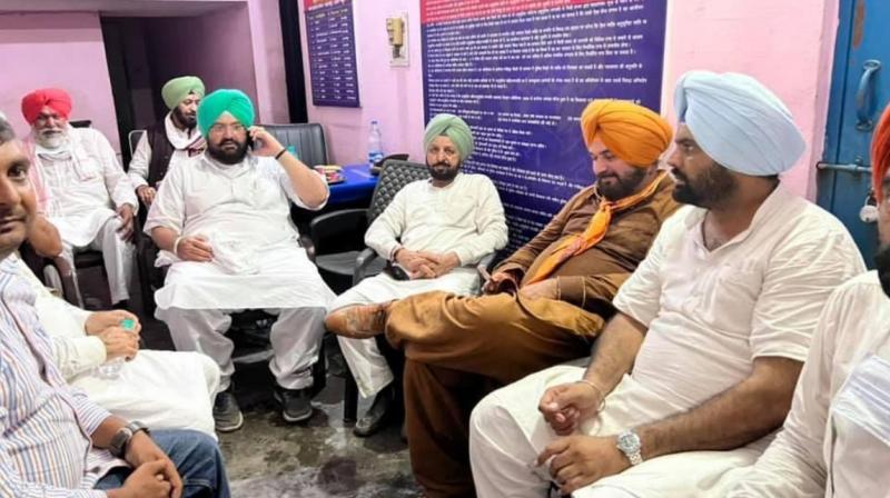 Navjot Sidhu and other congress leaders allowed to go Lakhimpur Kheri