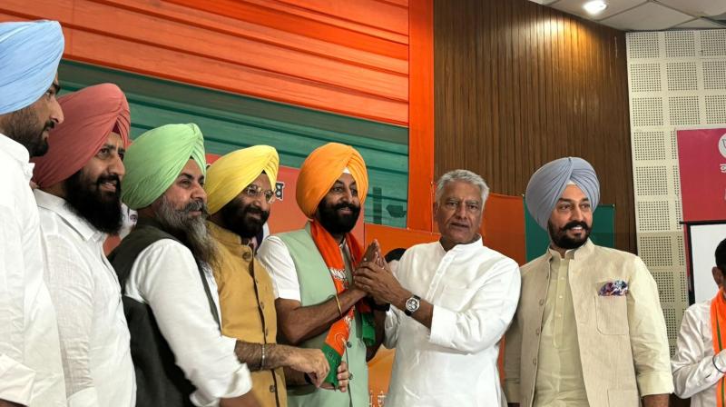 Ravikaran Singh Kahlon Joins BJP Ravikaran Singh Kahlon Joins BJP