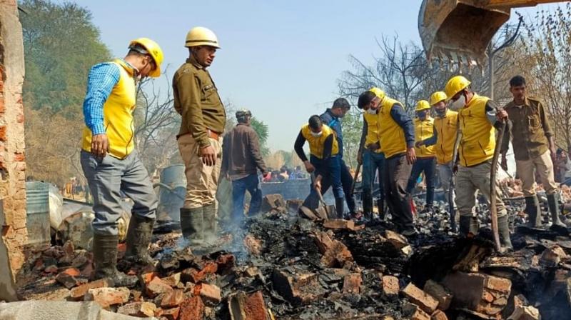 Terrible fire at an oil factory in Rajasthan Terrible fire at an oil factory in Rajasthan