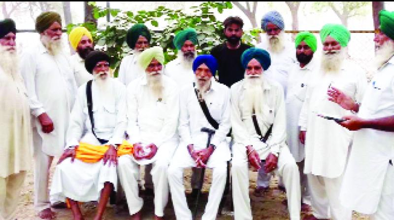 Jaswant Singh jamanavala With Others Jaswant Singh jamanavala With Others