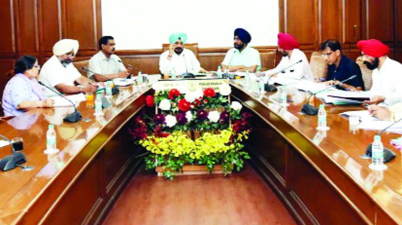 Sadhu Singh Dharmasot With Others During Meeting