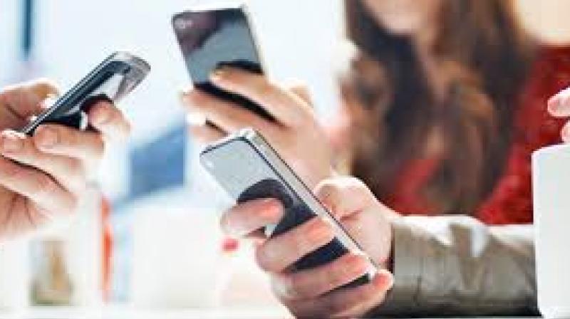 Internet users in India to rise by 40%, smartphones to double by 2023 Internet users in India to rise by 40%, smartphones to double by 2023