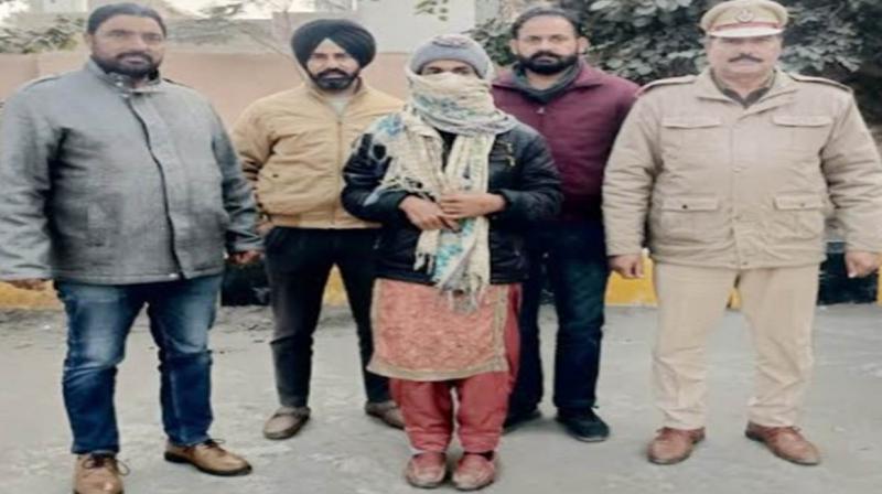 Smuggler caught in Fazilka Smuggler caught in Fazilka