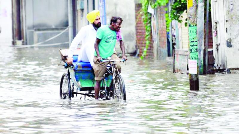 Road Filled with Water after Rain Road Filled with Water after Rain
