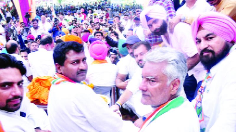 Sunil Jakhar During Rally Sunil Jakhar During Rally