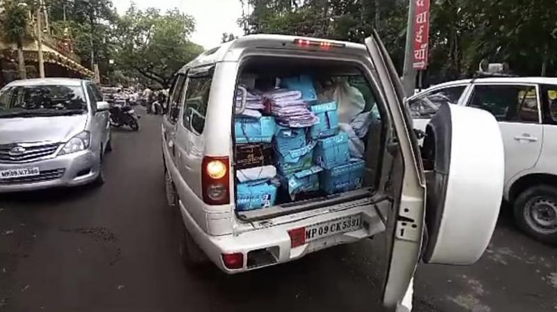 Man gets 40000-page answer to RTI plea in MP Man gets 40000-page answer to RTI plea in MP