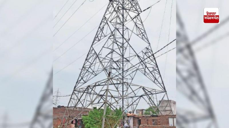 Class 7 student burns due to high voltage current latest news in punjabi Class 7 student burns due to high voltage current latest news in punjabi